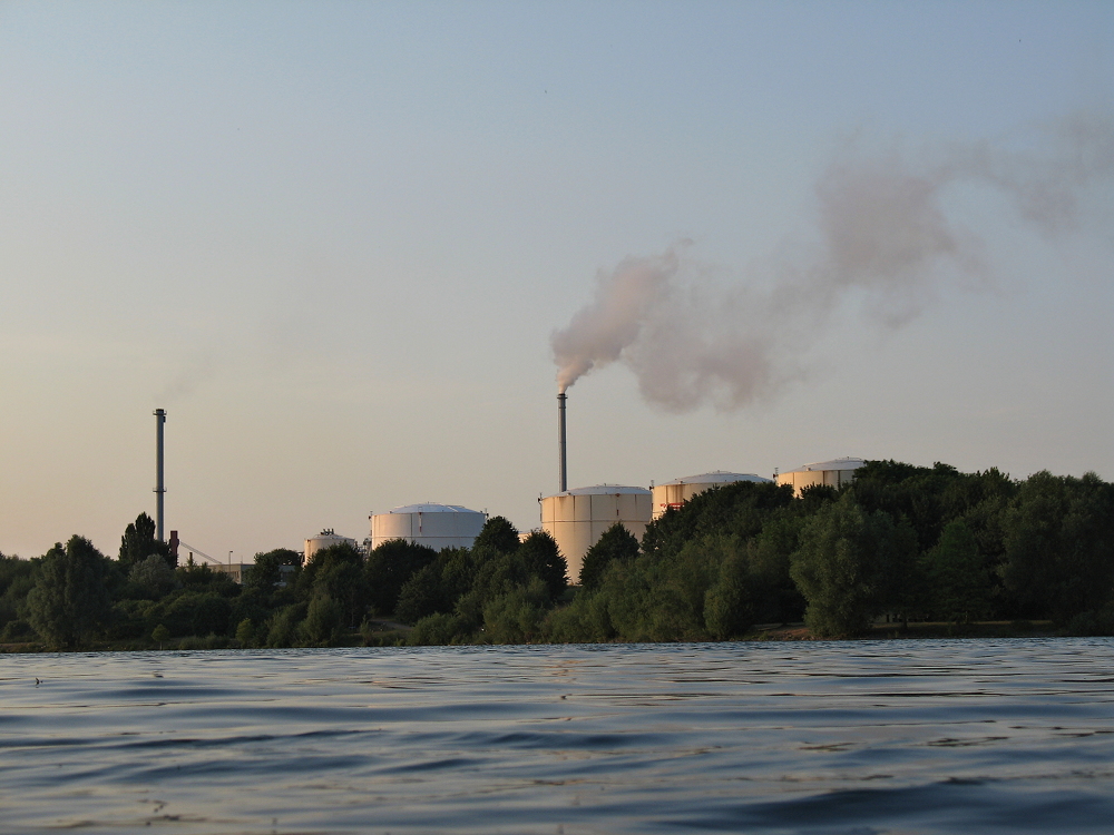 Tanklager am Üttelsheimer See